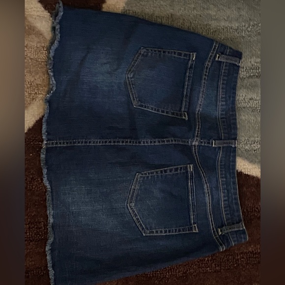 Jean skirt - Picture 2 of 2